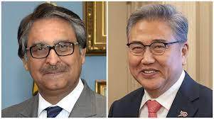 Pak,Korean FMs exchange congratulatory messages on 40th Anniversary of Diplomatic
