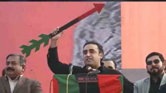 Liaquatpur rally: Bilawal hits out at Nawaz Sharif