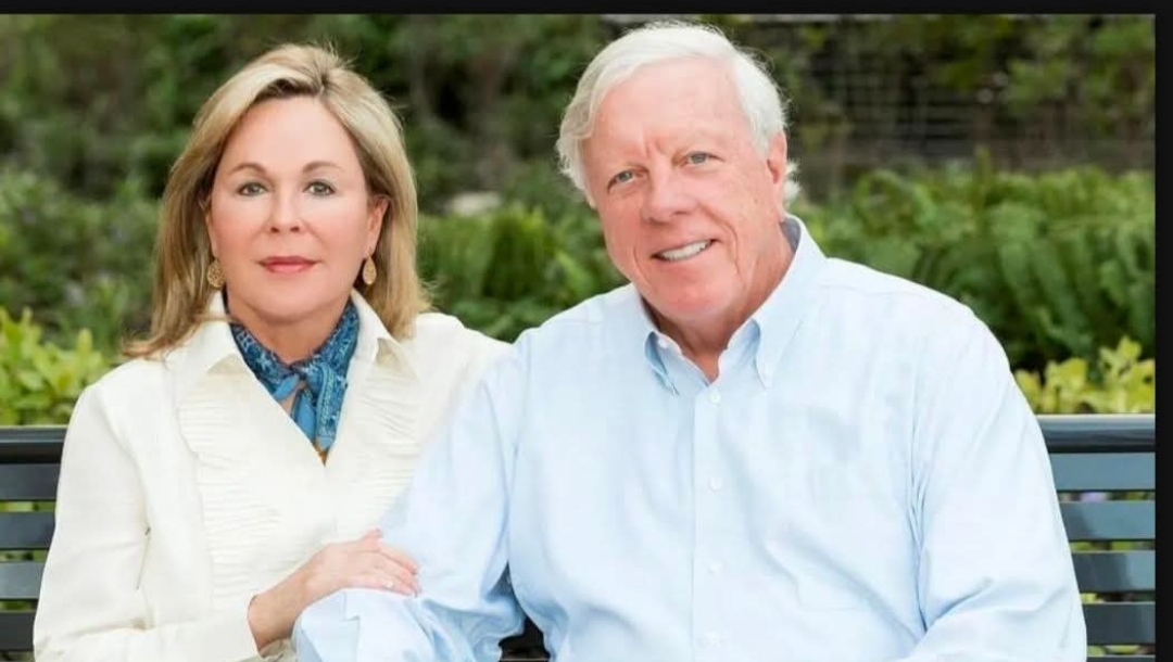 American  billionaire couple to donate $11.2 billion to charity