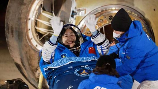 After successful mission: Chinese astronauts return to earth