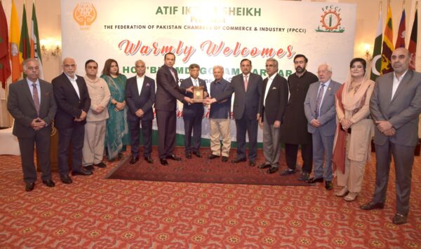 Secretary General urges business community,member states to support,cooperate in advancing mandate of SAARC