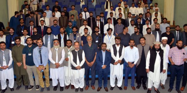 IIUI open house showcases 100 students projects attracts industry attention