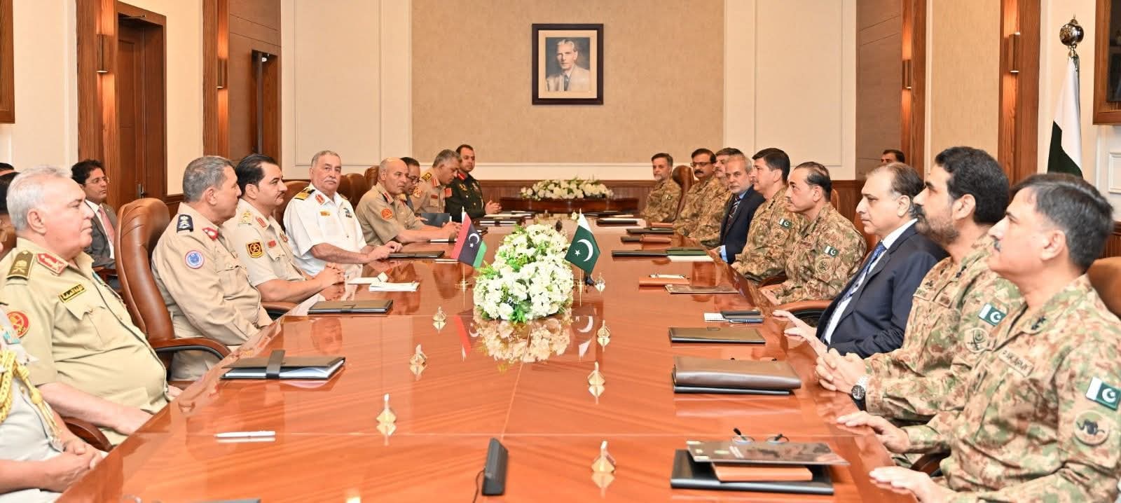 Pak,Libyan Commanders.in.Chief discusses defense cooperation, evolving regional dynamics, security challenges