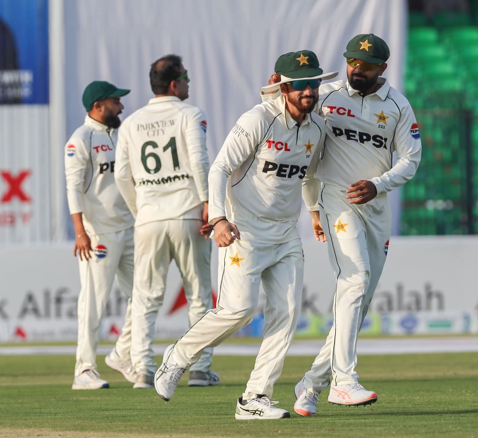 Pakistan win first test against South Africa