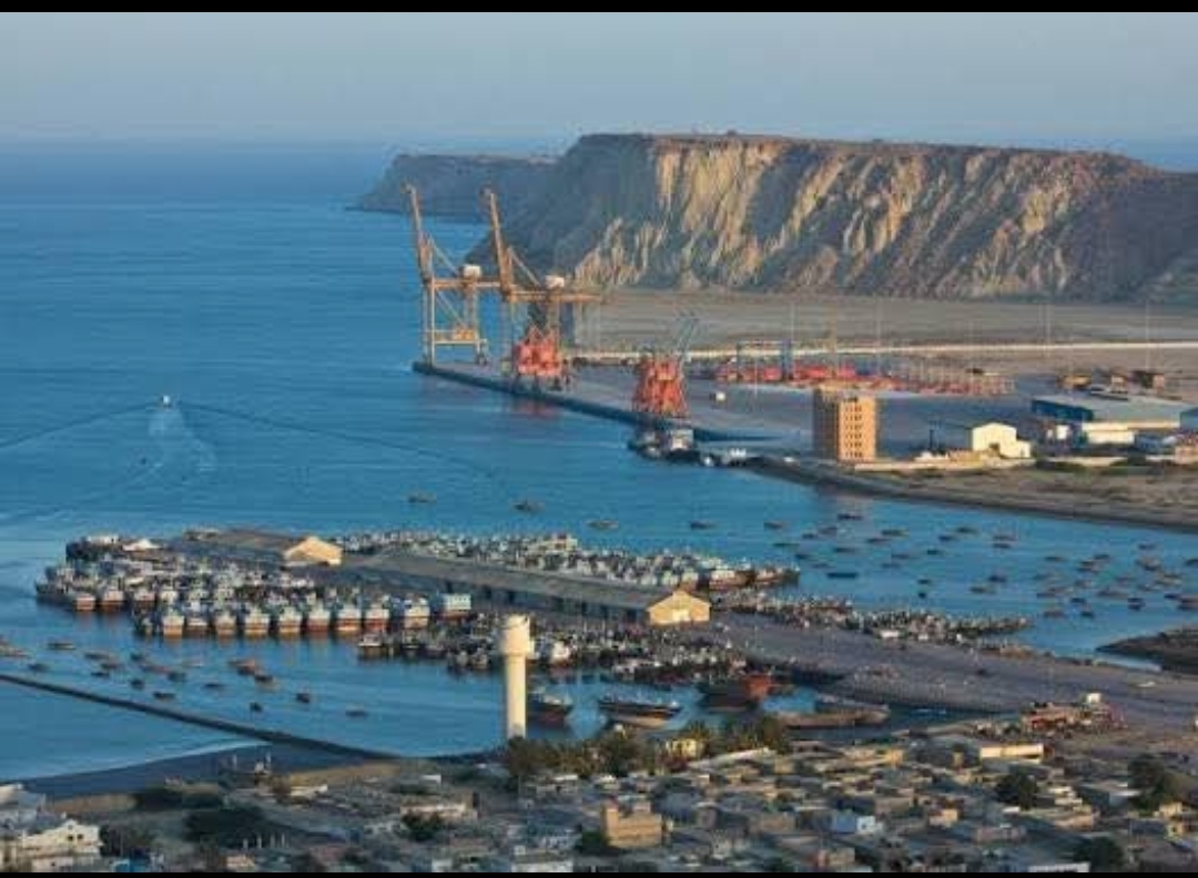 Pakistan plans to repatriate 100$ overseas wealth from UAE for economic boost 