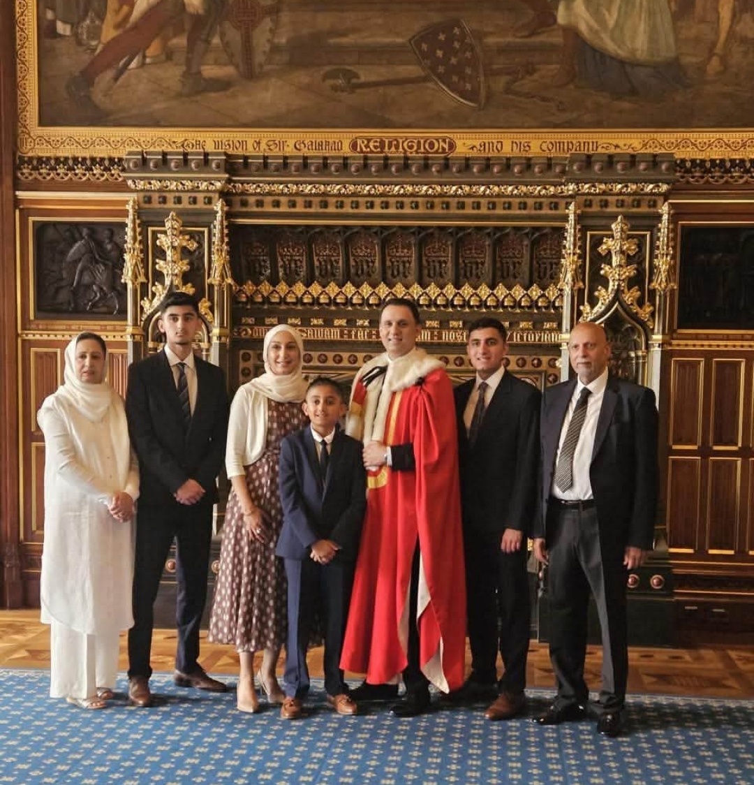 Anas Sarwar Takes Oath as UK Trade Minister in Historic Milestone